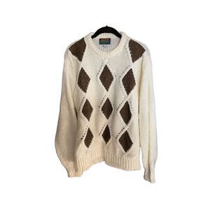 Oakton  limited, men’s vintage triangle, crew neck, long sleeve, sweater, size l